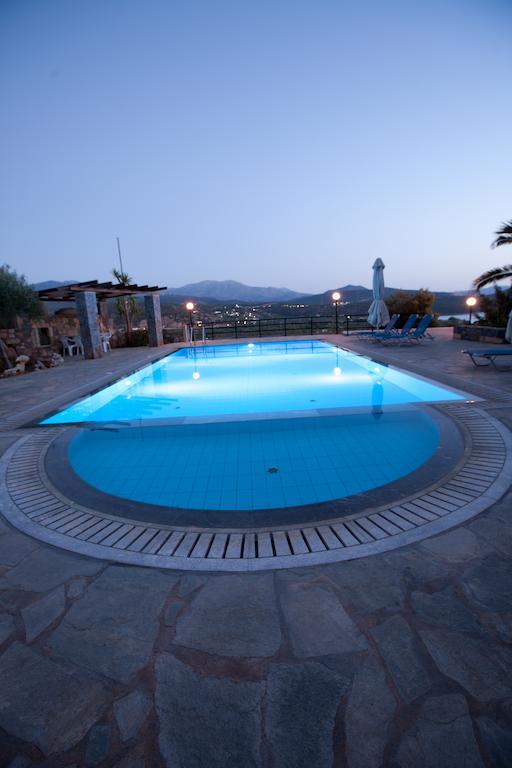 Villa Michalis 伊斯特隆 外观 照片